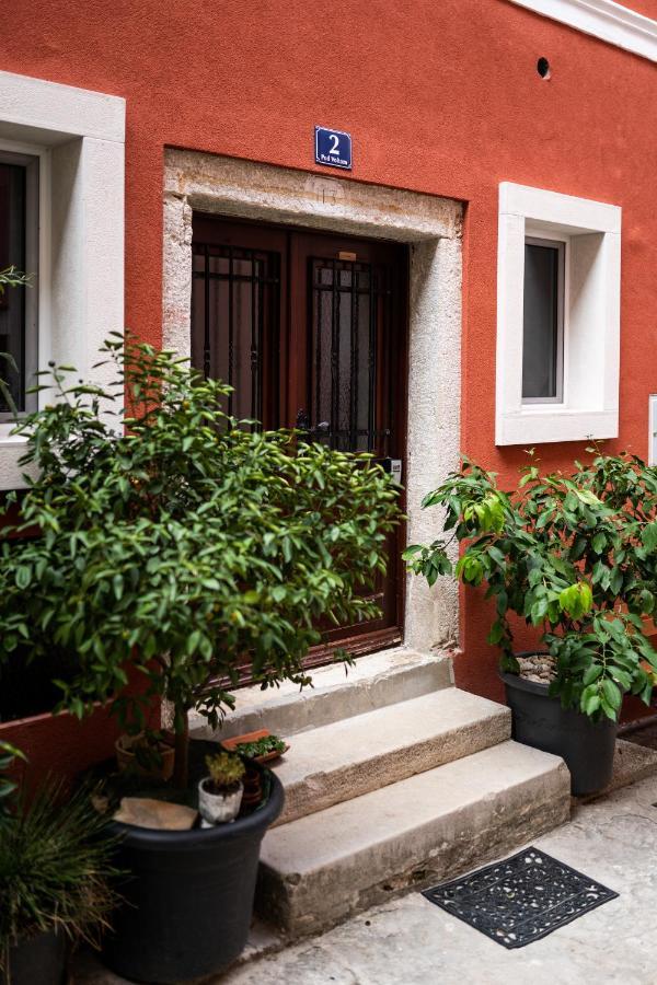 Guesthouse Riba Върсар Екстериор снимка